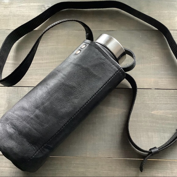NWOT Leather Water Bottle Bag - Picture 2 of 2